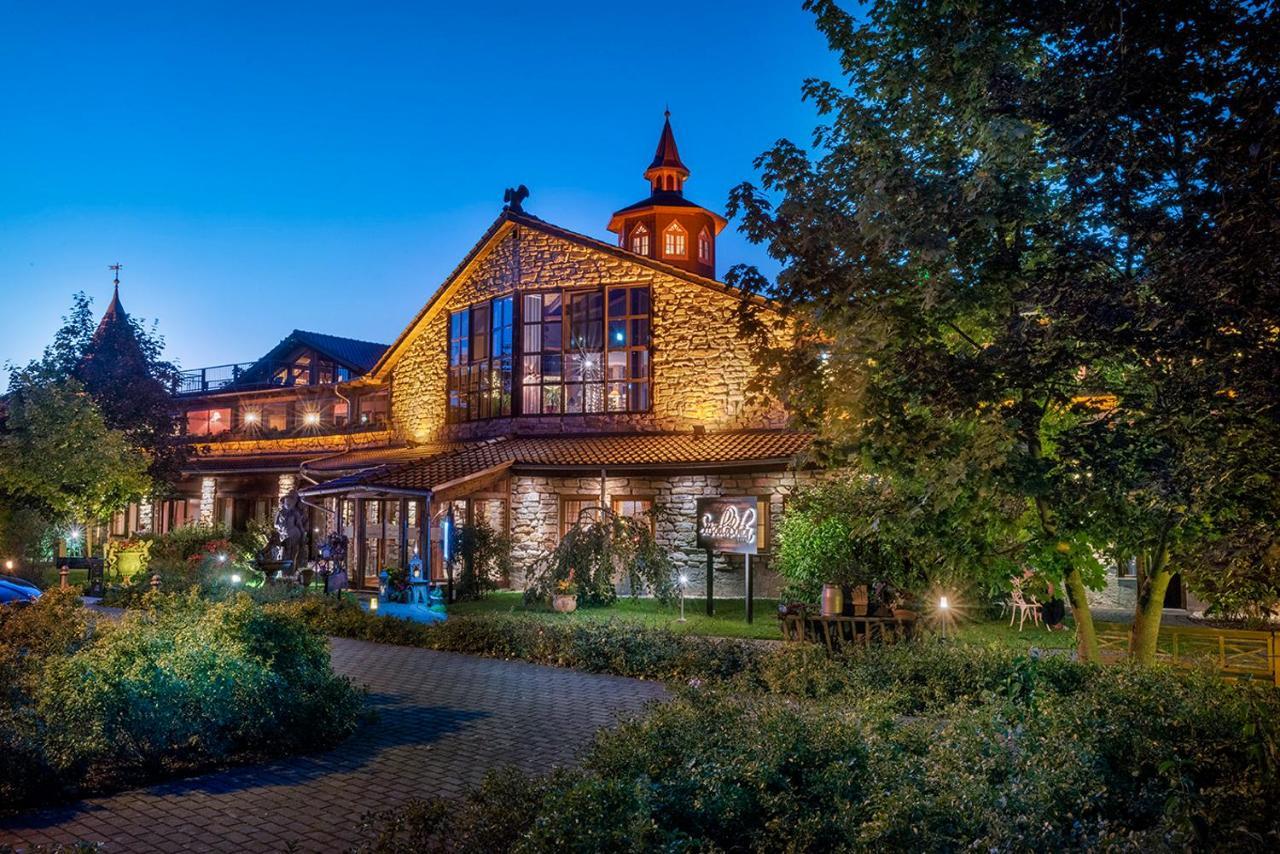 Wellnesshotel Seeschloesschen - Privat- Spa & Naturresort Senftenberg Exterior photo