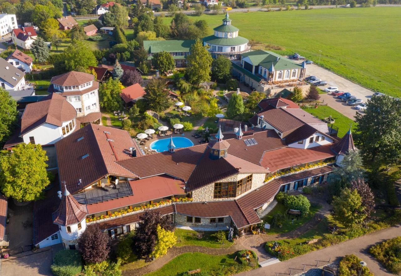 Wellnesshotel Seeschloesschen - Privat- Spa & Naturresort Senftenberg Exterior photo