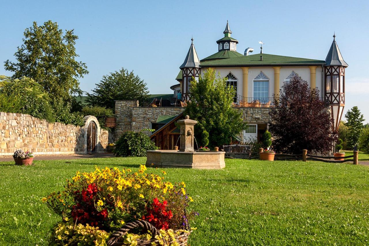 Wellnesshotel Seeschloesschen - Privat- Spa & Naturresort Senftenberg Exterior photo